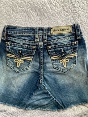 ROCK REVIVAL BUCKLE DENIM JEAN SKIRT FRAYED HEM FLAP POCKETS DIY